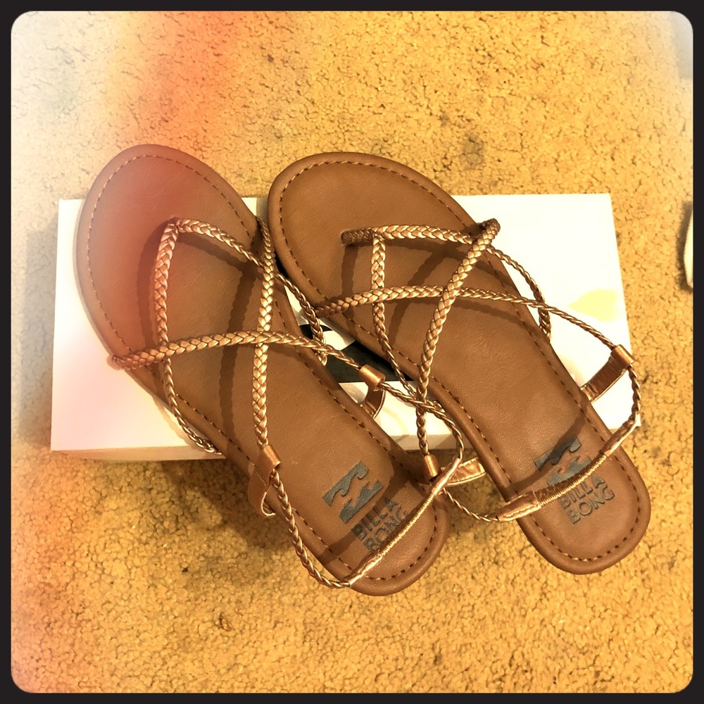 Rose Gold Crossing Over Billabong Slippers
